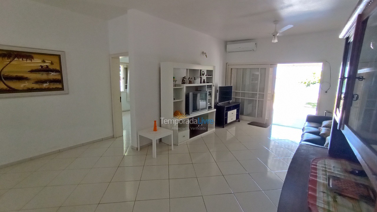 House for vacation rental in Governador Celso Ramos (Fazenda da Armação)