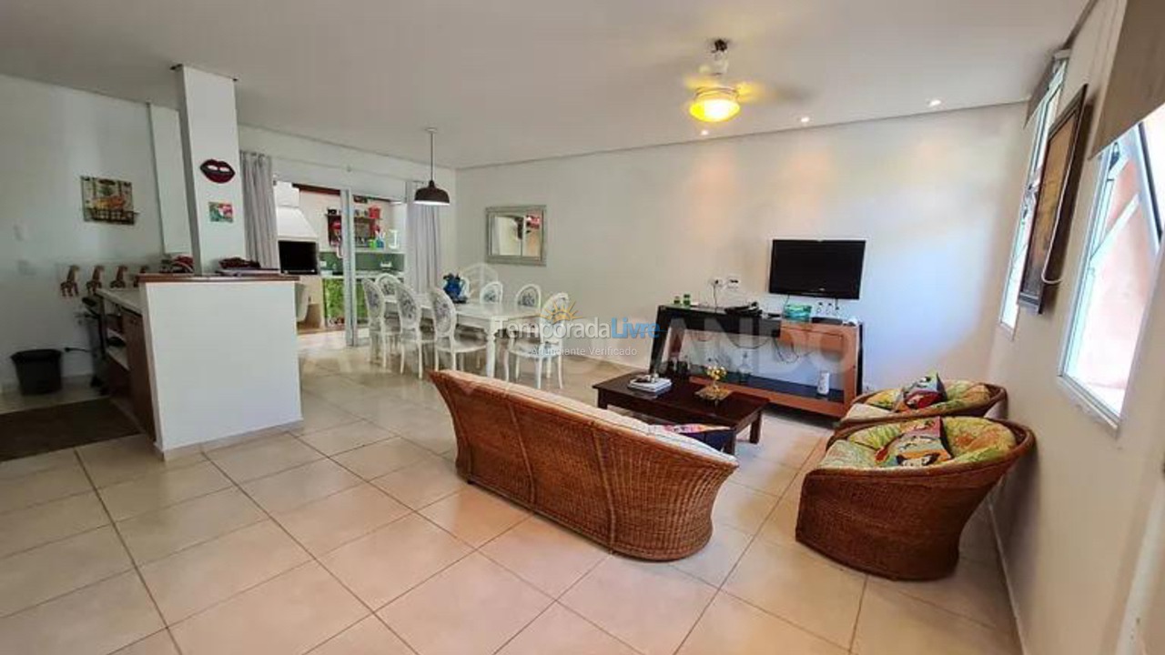 Casa para aluguel de temporada em São Sebastião (Maresias)