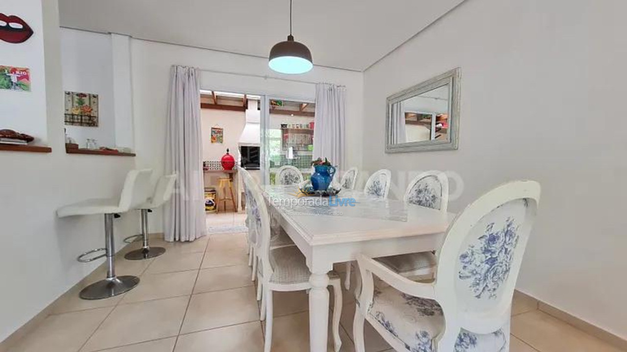 Casa para aluguel de temporada em São Sebastião (Maresias)