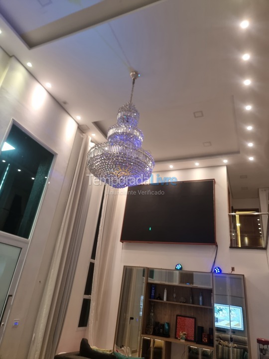 Casa para aluguel de temporada em Paranapanema (Riviera de Santa Cristina Xiii)