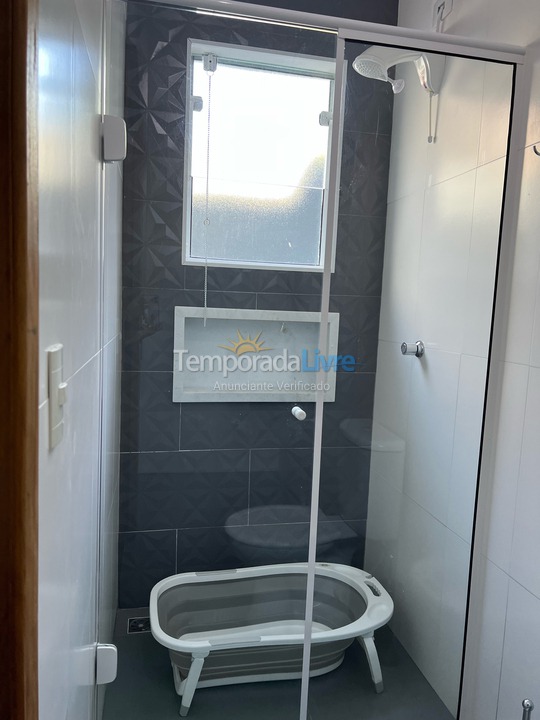 Casa para aluguel de temporada em Caraguatatuba (Massaguaçu)