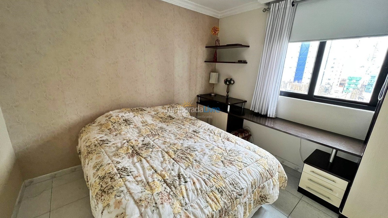 Apartamento para aluguel de temporada em Balneário Camboriú (Praia Central)