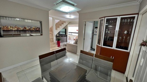 Temporada Ed. Dario Carlos: 4 quartos // churrasqueira // wifi