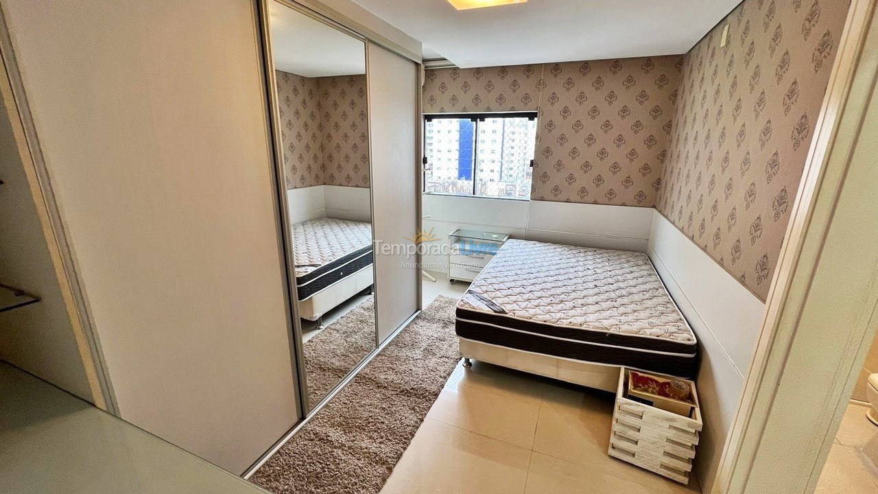 Apartamento para aluguel de temporada em Balneário Camboriú (Praia Central)