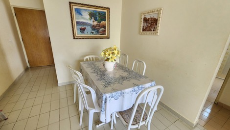 2 dormitorios en esquina de la playa, frente al centro comercial, 6 personas, 1 gv