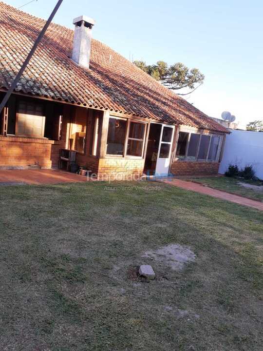 House for vacation rental in Pelotas (Laranjal)