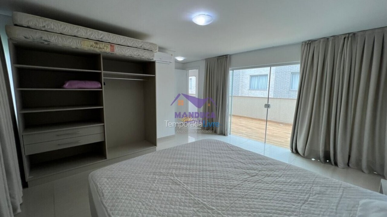 Apartamento para aluguel de temporada em Bombinhas (Praia de Quatro Ilhas)