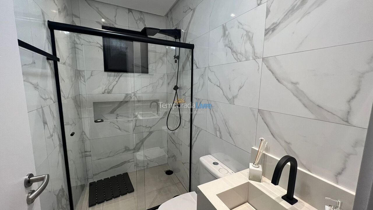 Casa para alquiler de vacaciones em Bertioga (Condominio Morada da Praia)