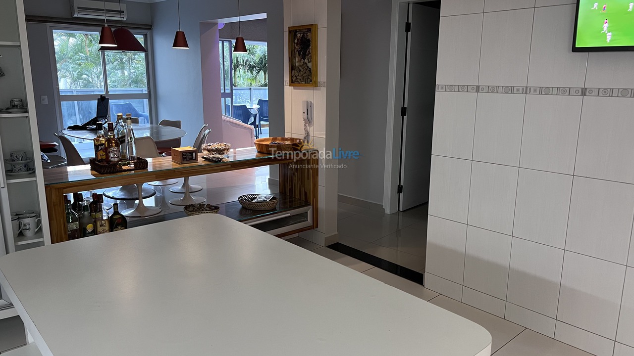 Apartamento para alquiler de vacaciones em Guarujá (Pitangueiras)