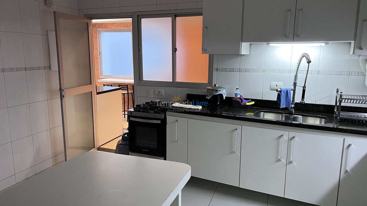 Apartamento para alquiler de vacaciones em Guarujá (Pitangueiras)