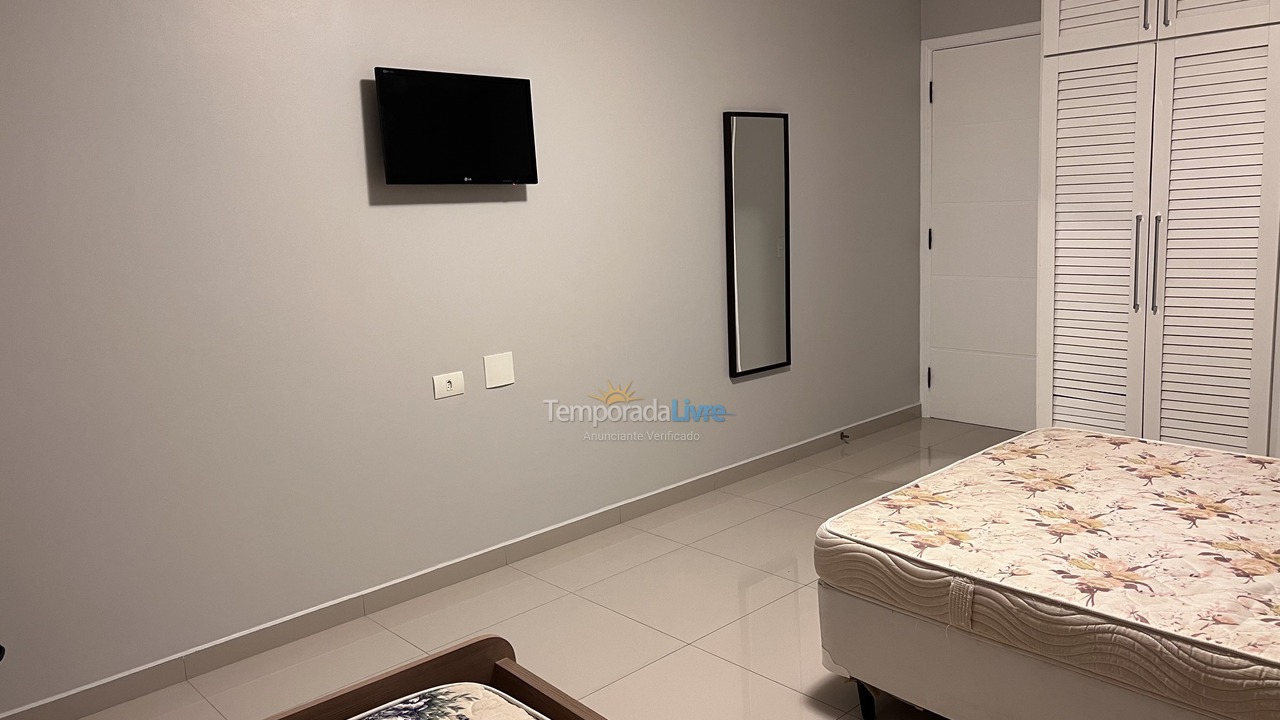 Apartamento para alquiler de vacaciones em Guarujá (Pitangueiras)