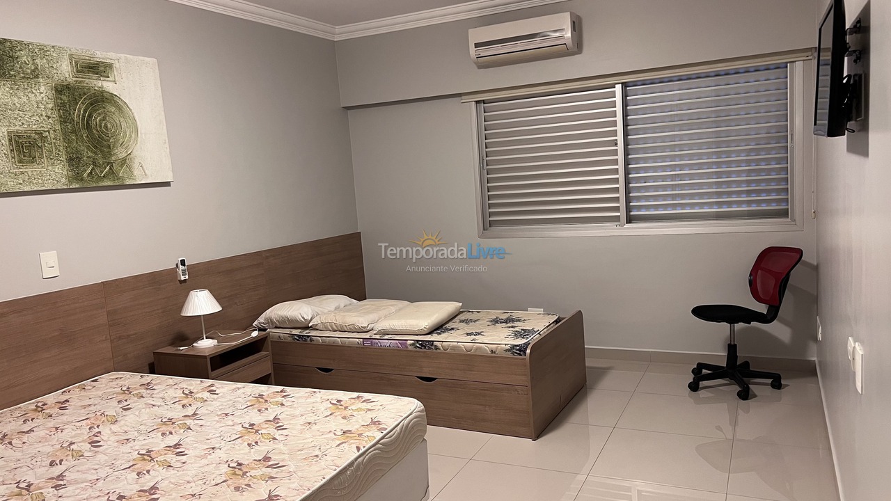 Apartamento para alquiler de vacaciones em Guarujá (Pitangueiras)