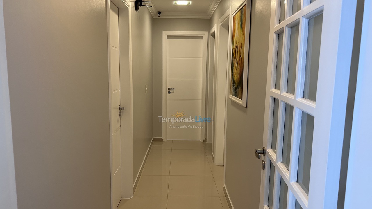 Apartamento para alquiler de vacaciones em Guarujá (Pitangueiras)