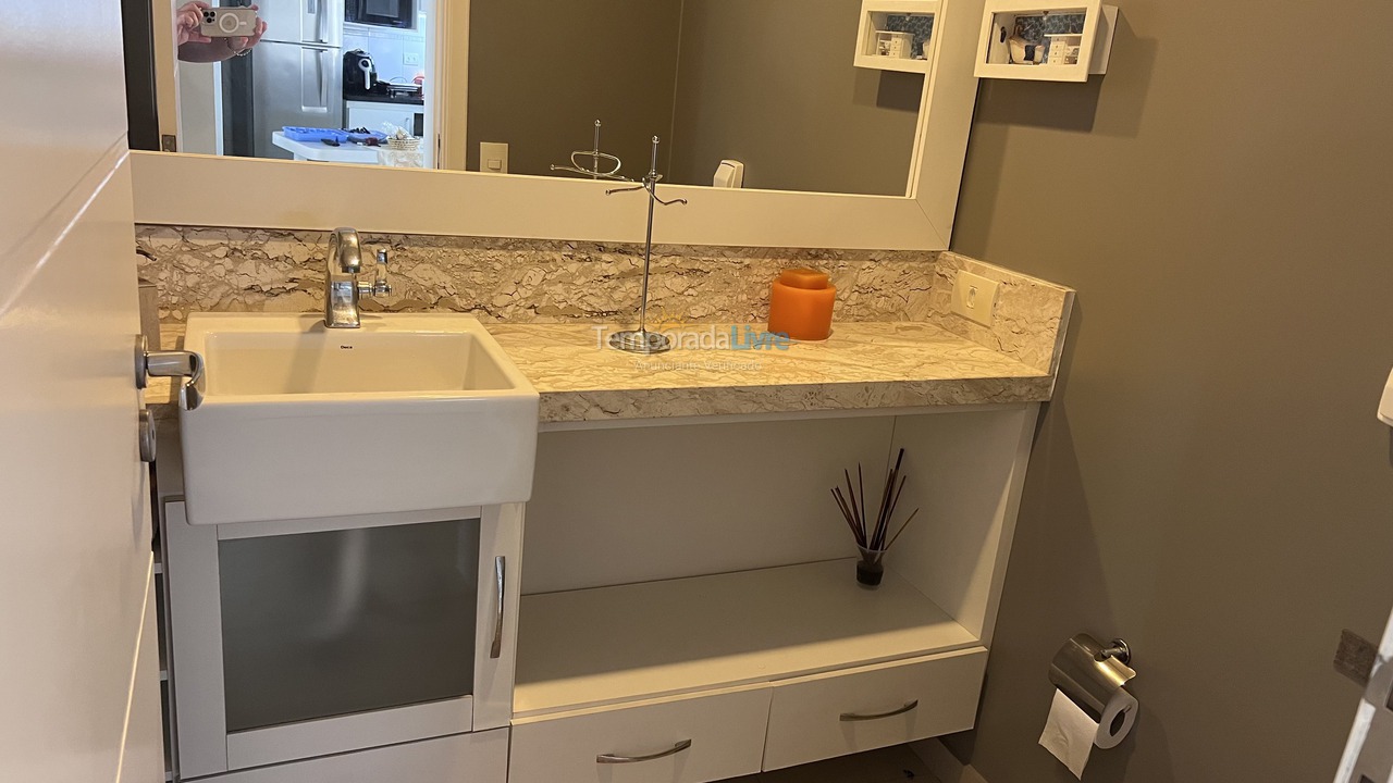 Apartamento para alquiler de vacaciones em Guarujá (Pitangueiras)