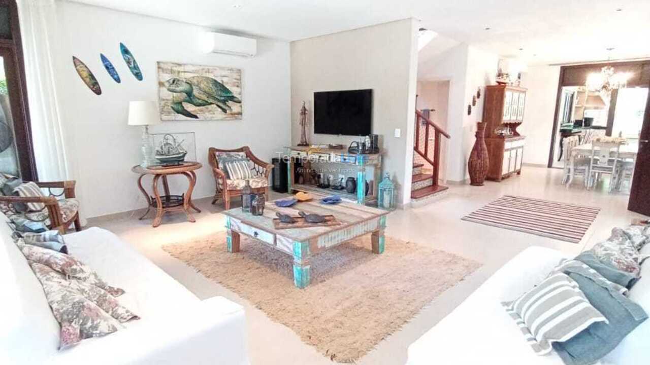 Casa para aluguel de temporada em São Sebastião (Praia da Baleia)