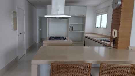 Front apartment in Riviera de São Lourenço