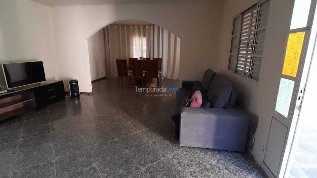 Granja para alquiler de vacaciones em Juatuba (Juatuba)