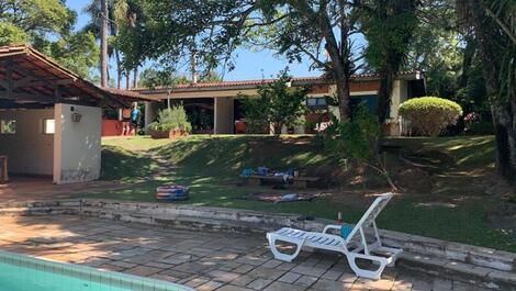 Country house for rent in a gated community, 24 hour security.