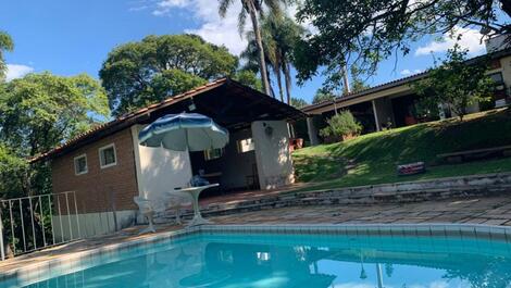 Casa para alugar em Ibiúna - Condomínio Colinas de Ibiúna