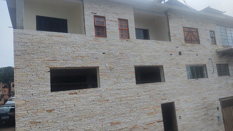 Magic Mountain Suites in São é das Letras