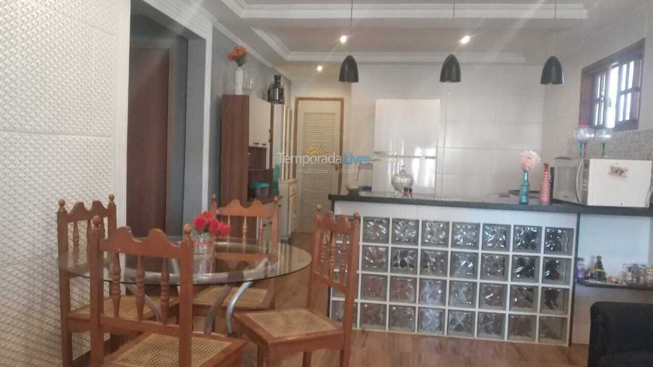 Casa para aluguel de temporada em Arraial do Cabo (Figueira)