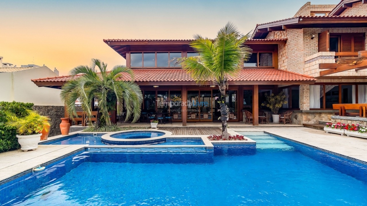 Casa para aluguel de temporada em Florianopolis (Jurerê Internacional)