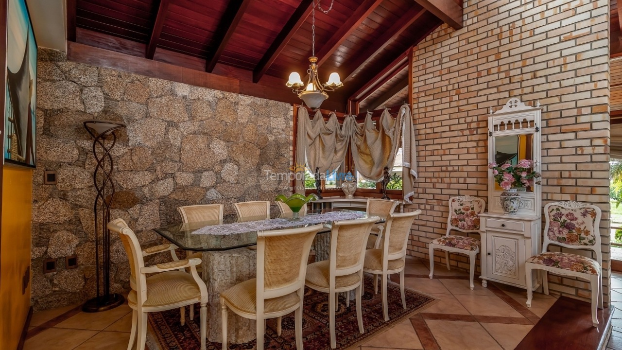 Casa para aluguel de temporada em Florianopolis (Jurerê Internacional)
