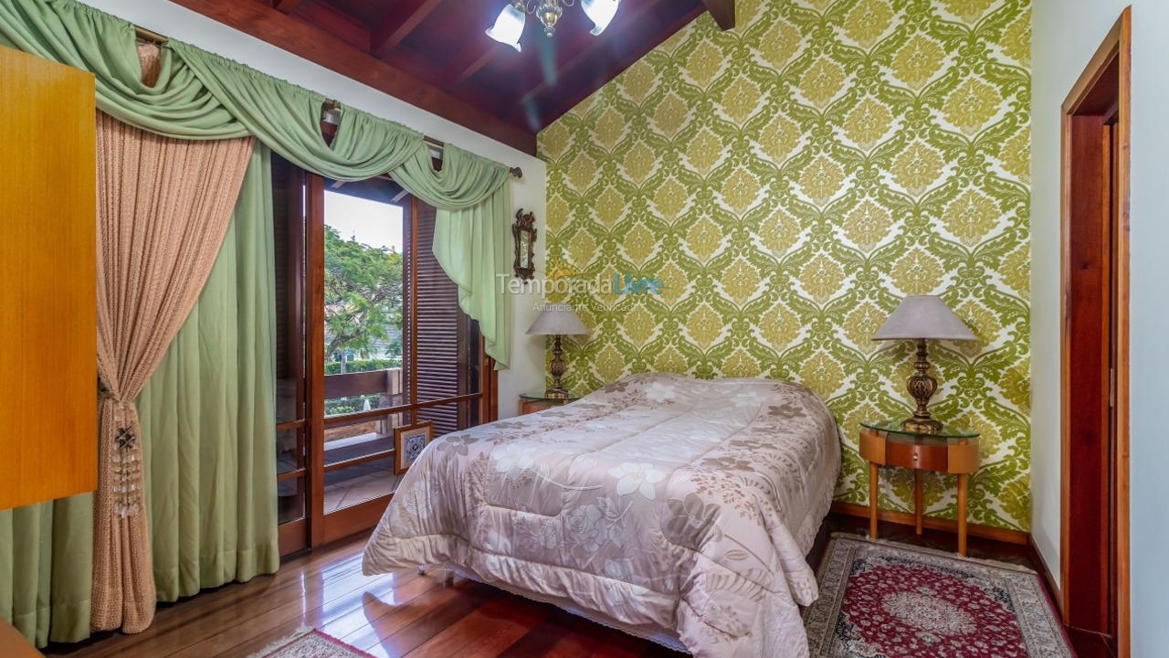 Casa para aluguel de temporada em Florianopolis (Jurerê Internacional)