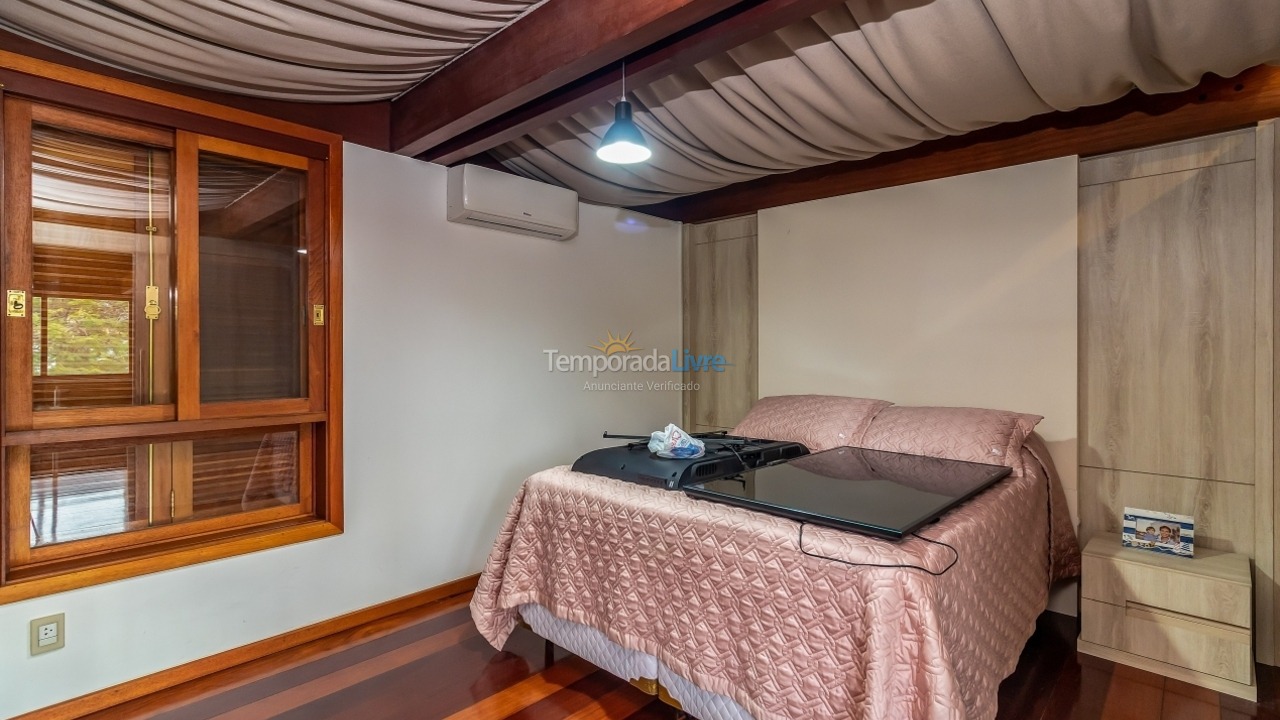 Casa para aluguel de temporada em Florianopolis (Jurerê Internacional)