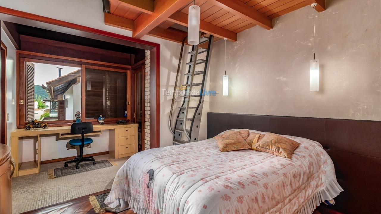 Casa para aluguel de temporada em Florianopolis (Jurerê Internacional)