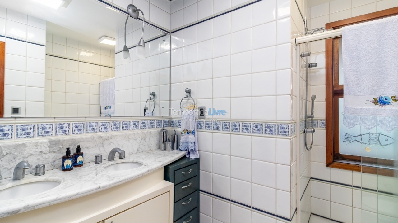 Casa para aluguel de temporada em Florianopolis (Jurerê Internacional)