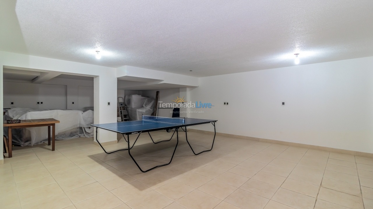 Casa para aluguel de temporada em Florianopolis (Jurerê Internacional)