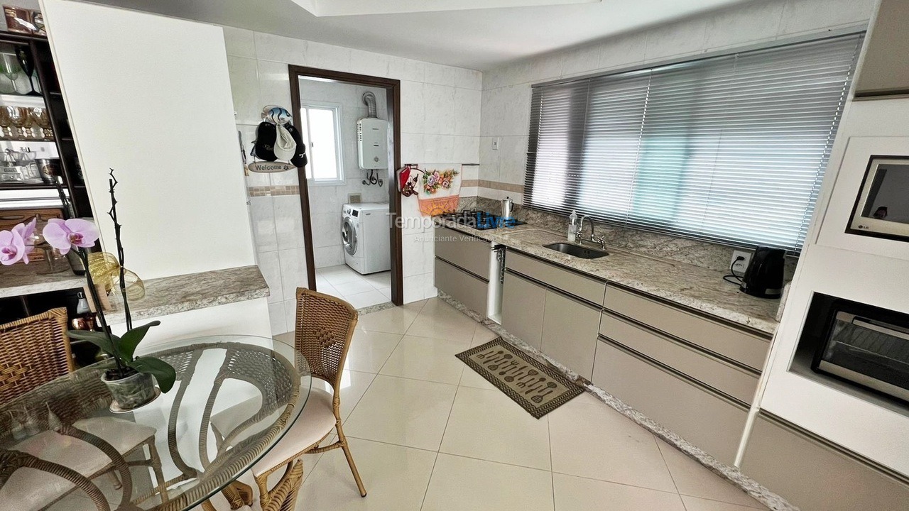 Apartamento para alquiler de vacaciones em Balneário Camboriú (Praia Central)