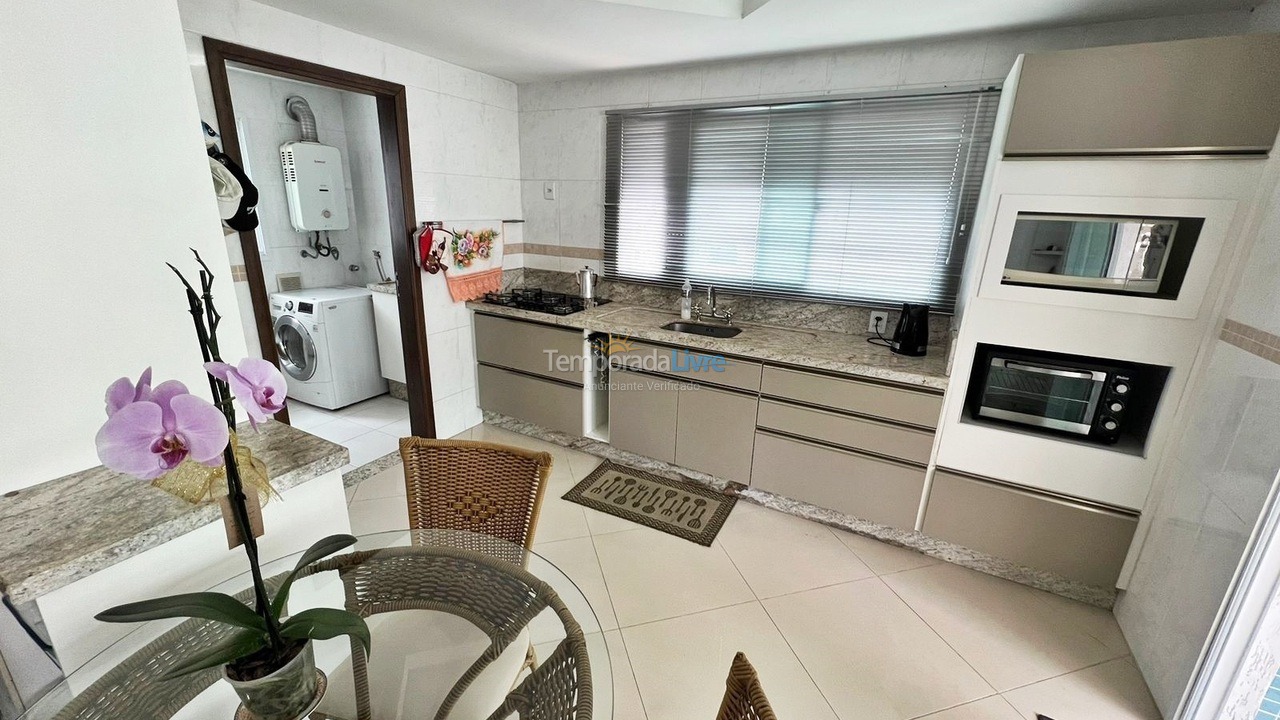 Apartamento para alquiler de vacaciones em Balneário Camboriú (Praia Central)