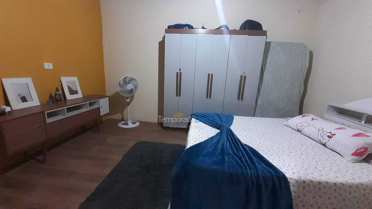 Casa para alquiler de vacaciones em Caraguatatuba (Perequêmirim)