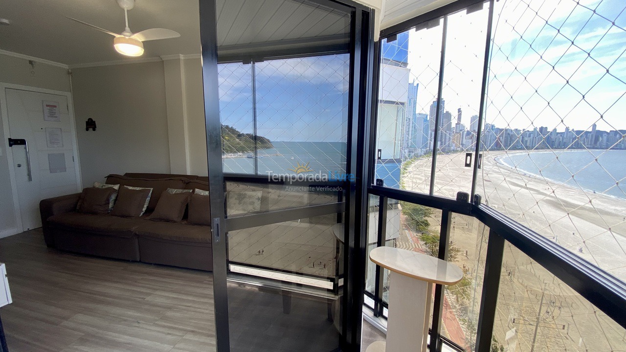 Apartamento para aluguel de temporada em Balneário Camboriú (Praia Central)