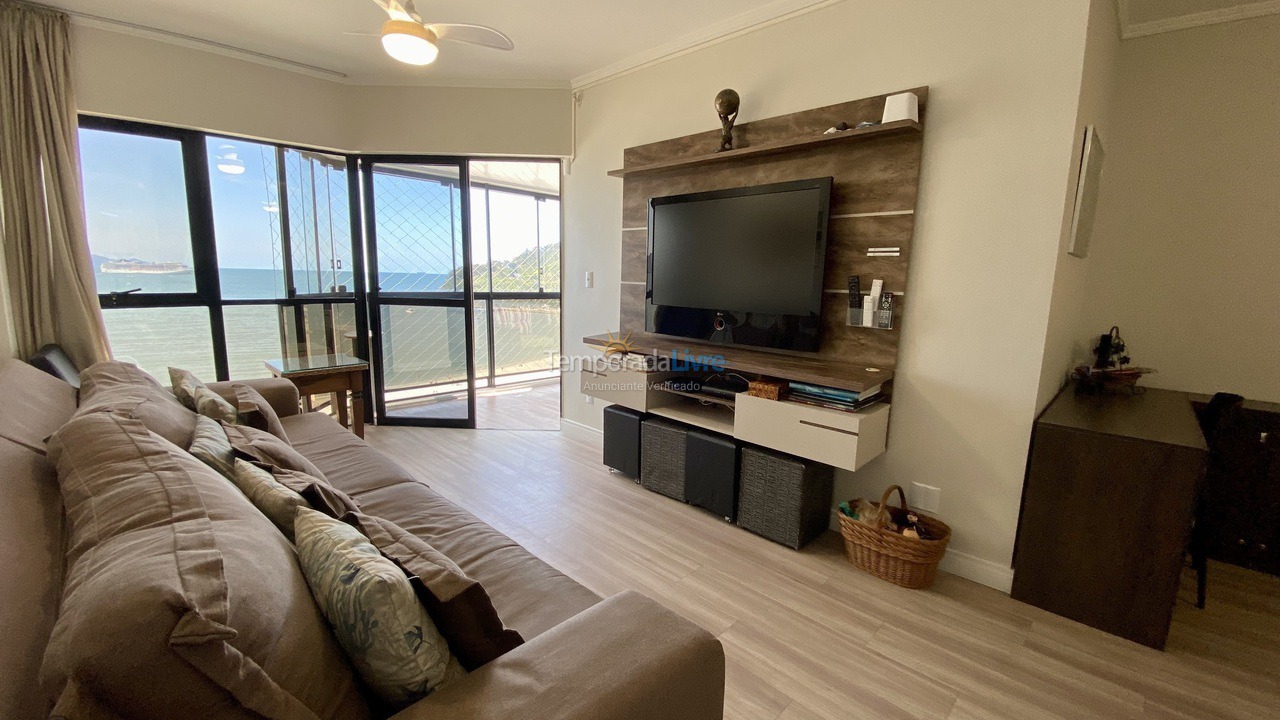 Apartamento para aluguel de temporada em Balneário Camboriú (Praia Central)