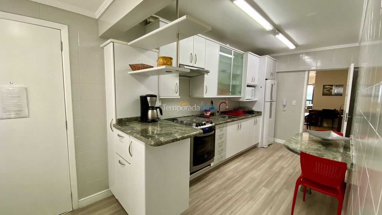 Apartamento para aluguel de temporada em Balneário Camboriú (Praia Central)