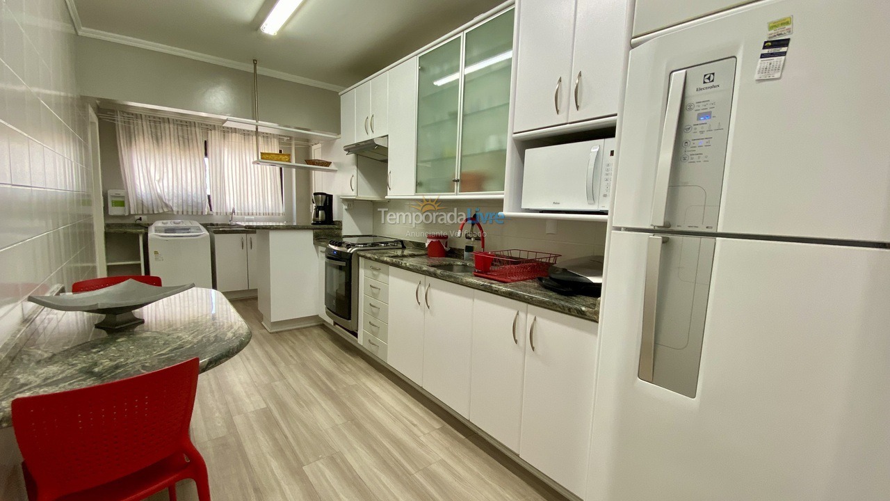 Apartamento para aluguel de temporada em Balneário Camboriú (Praia Central)