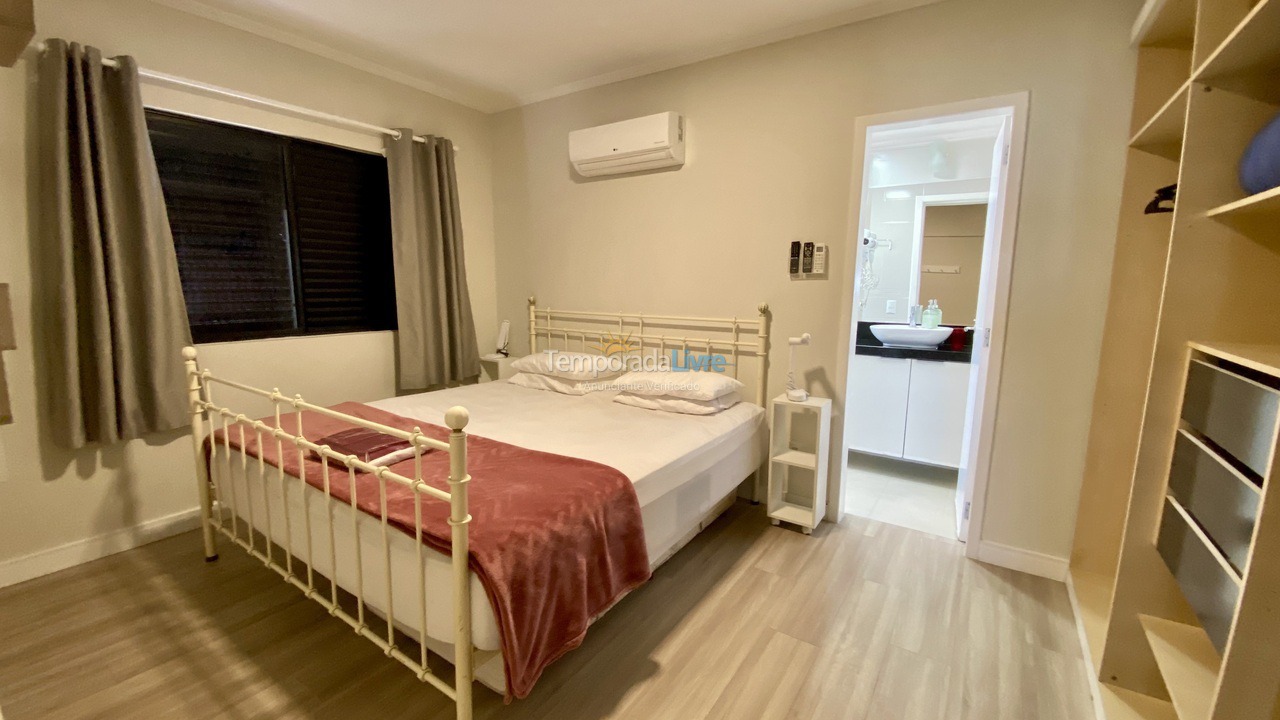 Apartamento para aluguel de temporada em Balneário Camboriú (Praia Central)