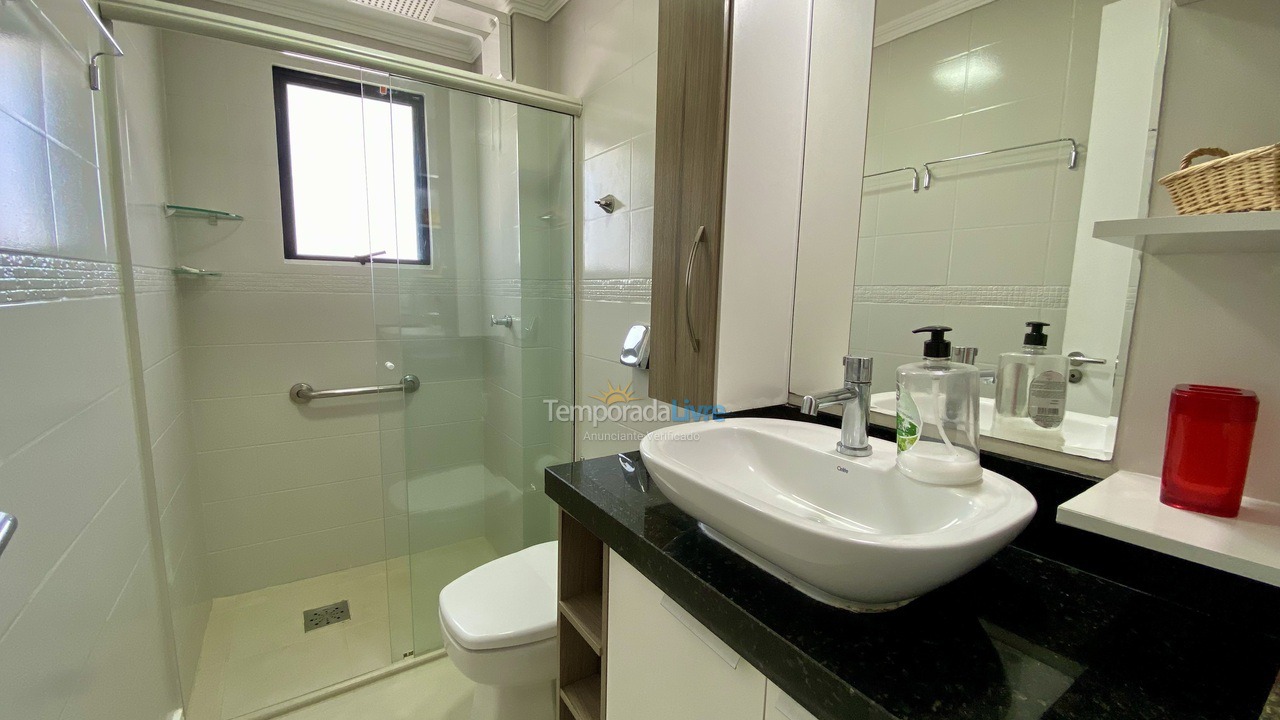 Apartamento para aluguel de temporada em Balneário Camboriú (Praia Central)