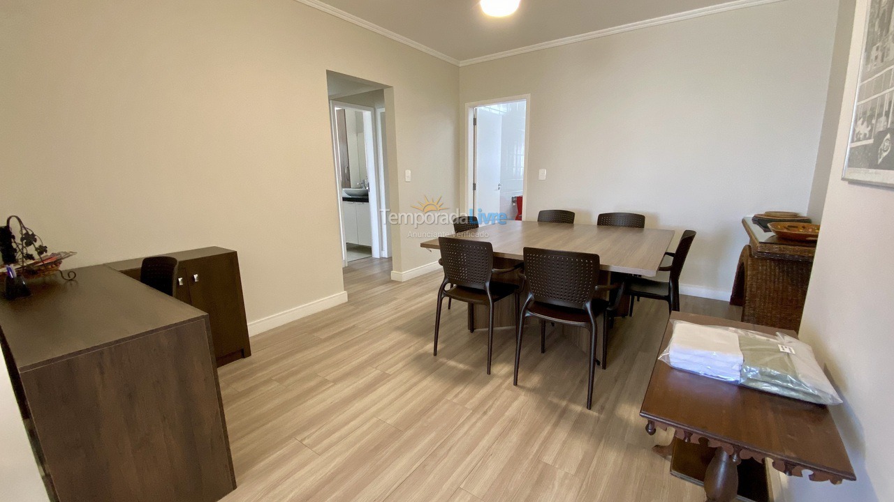 Apartamento para aluguel de temporada em Balneário Camboriú (Praia Central)