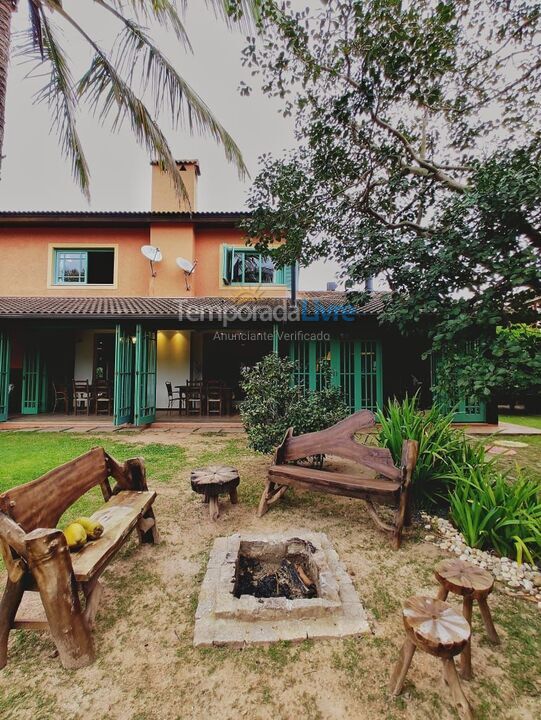 Casa para aluguel de temporada em Florianópolis (Barra da Lagoa)