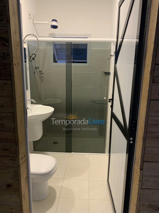 Casa para aluguel de temporada em Caraguatatuba (Porto Novo)