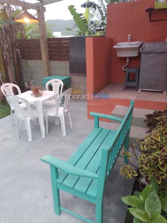 Casa para aluguel de temporada em Garopaba (Areias de Macacu)