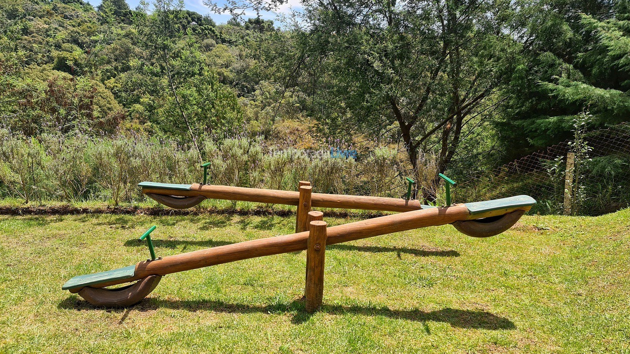 Apartment for vacation rental in Campos do Jordão (Jardim Elizabete)