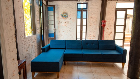 COUSES WITH 2 SUITES FOR UP TO 8 PEOPLE