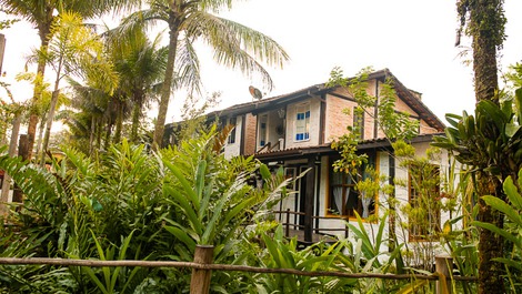 Casa com 3 suítes para até 10 pessoas