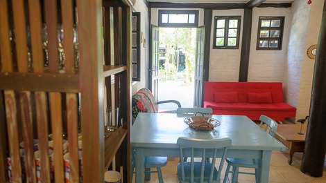 CASA COM 2 SUÍTES - para até 6 pessoas