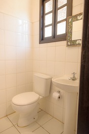 CASA COM 2 SUÍTES - para até 6 pessoas